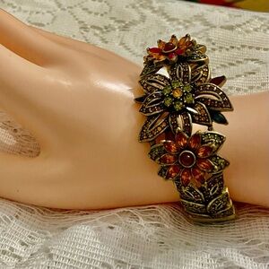 Vintage Heidi Daus Chunky, Stunning Multi colored Crystals Hinged Bracelet